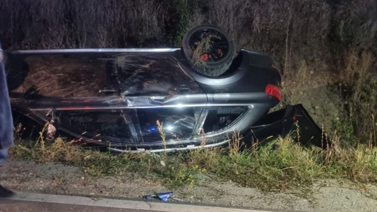 accident-rutier-cu-trei-masini--trei-adulti-si-trei-copii-au-fost-dusi-la-spital