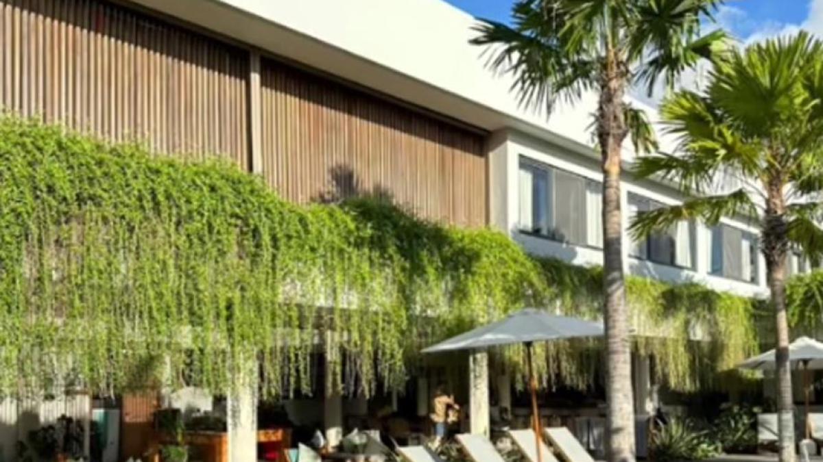 o-turista-a-rezervat--pe-airbnb--o-vila-mica-in-bali--dar-s-a-trezit-cu-un-hotel-intreg