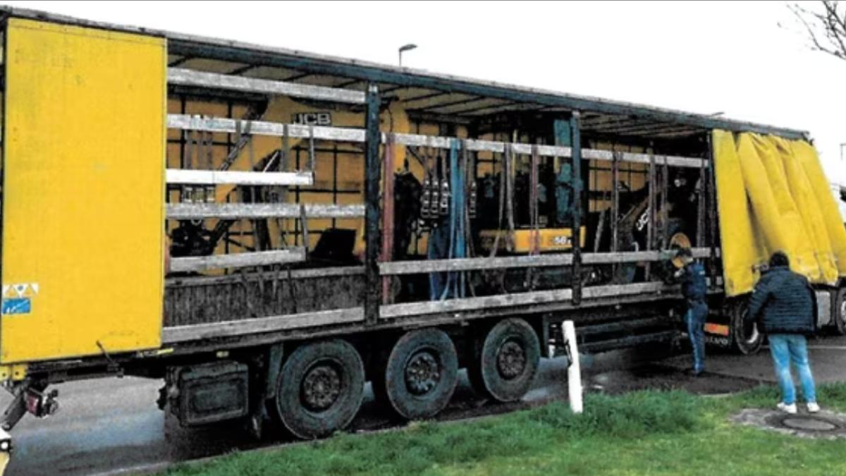 hoti-romani-excavatoare-germania