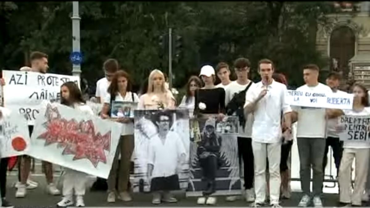 protest-piata-victoriei-vlad-pascu