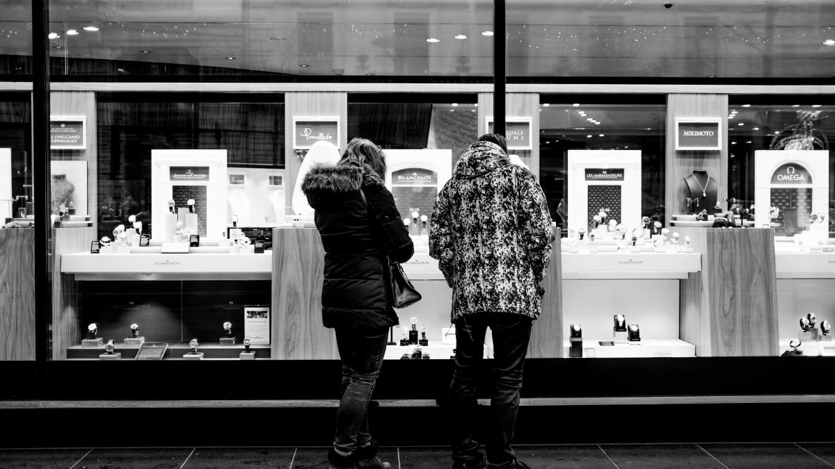 claudio-schwarz-9tngfpa9gni-unsplash