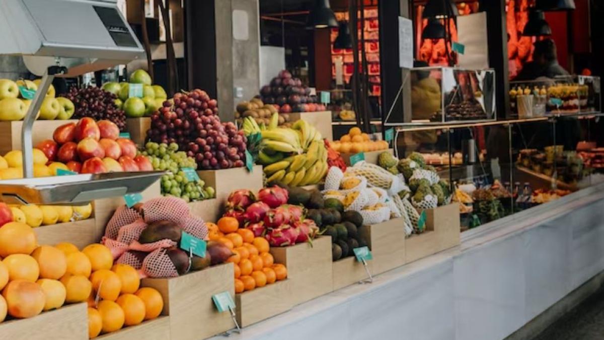 cifra-de-afaceri-a-magazinelor-din-ungaria--in-scadere--maghiarii-cumpara-mai-putin-si-mai-rational