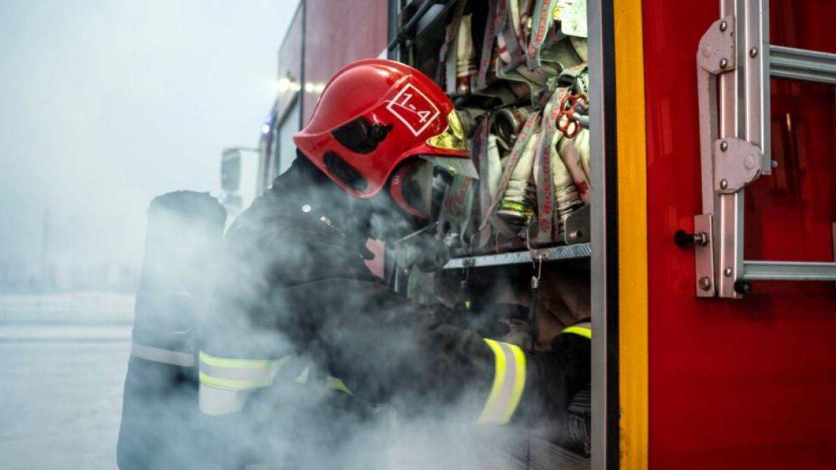 un-autobuz-plin-de-elevi-a-luat-langa-o-scoala-din-padova