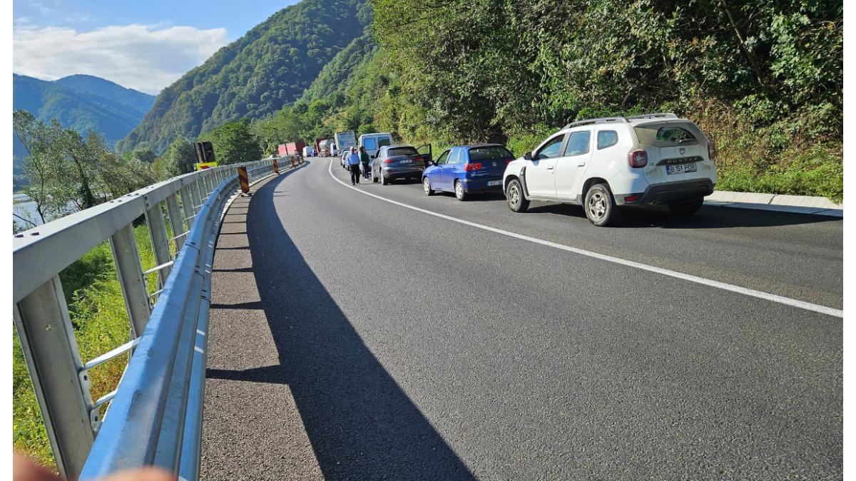 trafic-valea-oltului-masina