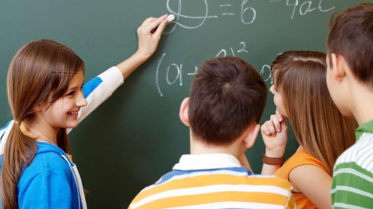 prescolarii-si-elevii-romani-vor-primi-cate-500-de-lei--cine-va-beneficia-de-tichetele-sociale-si-cand-se-pot-depune-cererile