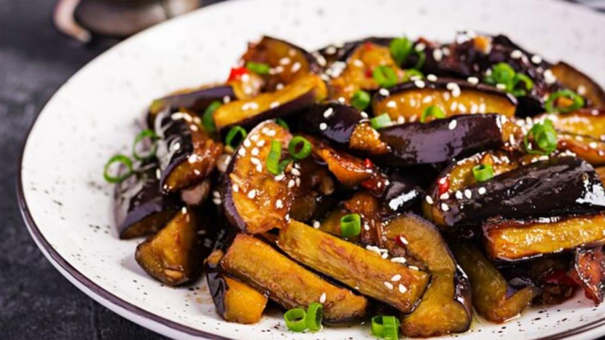 aperitiv-din-vinete--reteta-unui-preparat-de-legume-cu-aroma-de-ciuperci