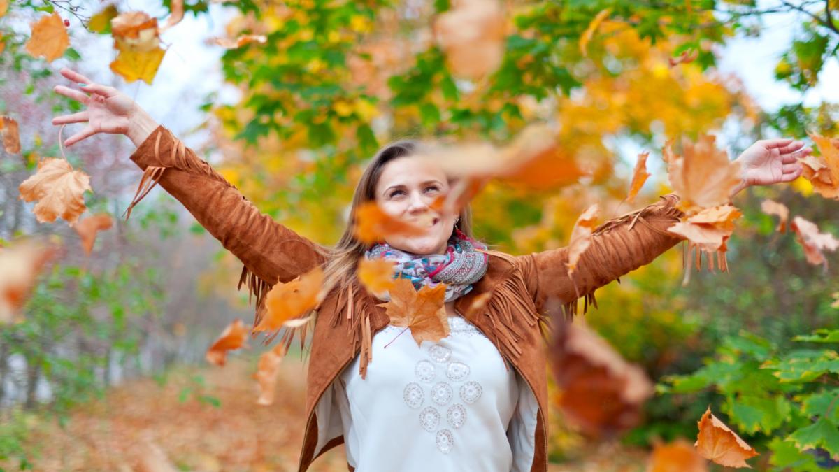 horoscopul-zilei-de-20-octombrie-2023-berbec--succesul-vine-cand-te-astepti-mai-putin-balantele-pun-o-piatra-solida-la-temelia-carierei-lor-previziuni-complete