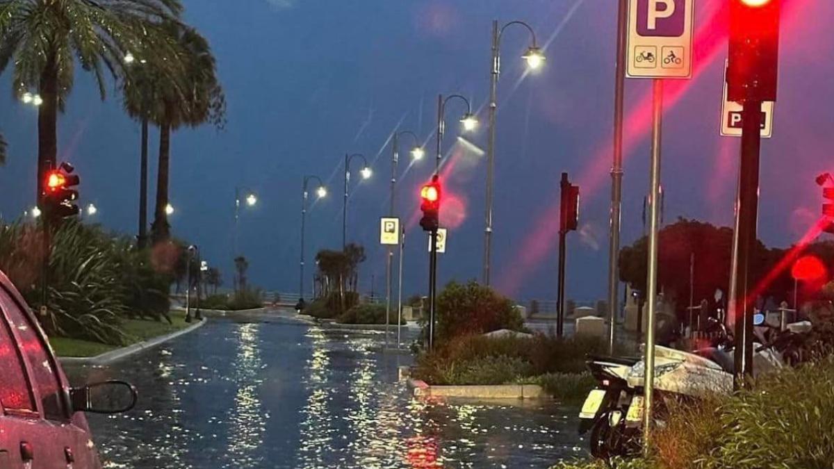 vremea-rea-prc-e2prc-80prc-8bprc-e2prc-80prc-8bcu-ploaie-si-grindina-in-nordul-italiei--un-pod-s-a-prabusit-si-un-barbat-a-fost-dat-disparut