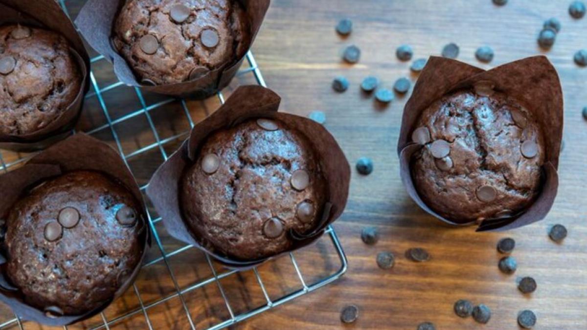 briose-de-ciocolata-cu-pere--un-desert-delicios-de-toamna--reteta-te-va-cuceri-pe-loc