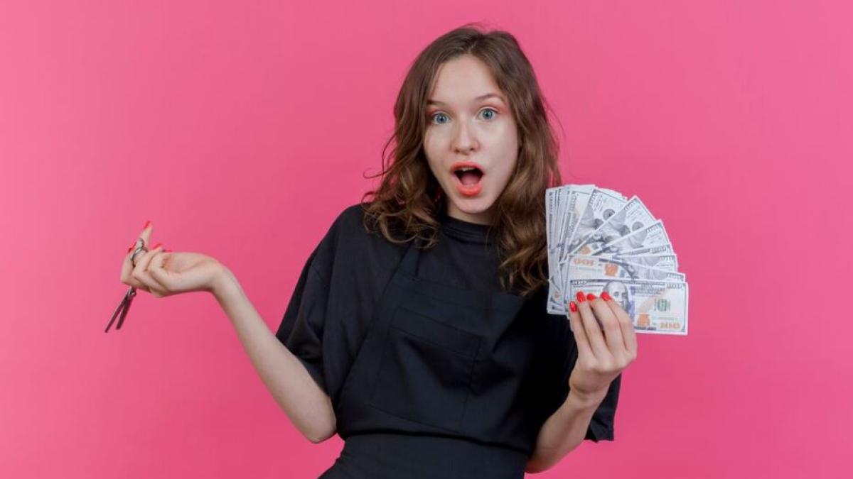 horoscop-financiar-pentru-luna-noiembrie--taur--poti-deveni-usor-o-victima-a-escrocilor--fecioara--iti-vei-schimba-locul-de-munca--previziuni-complete