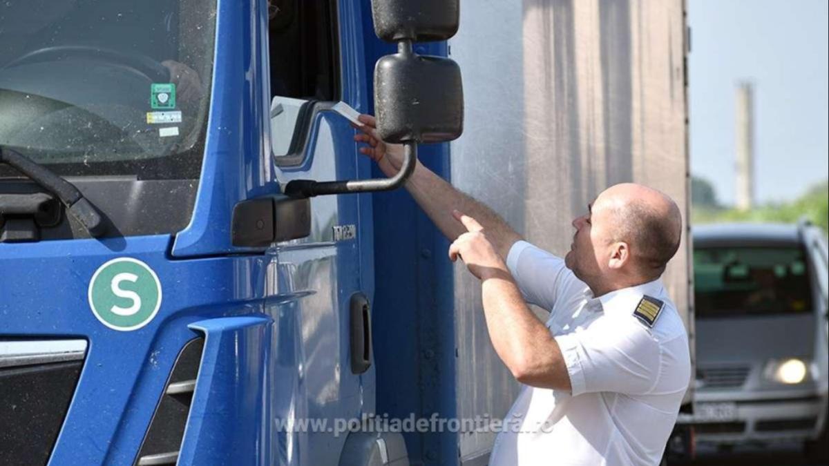 camion-deseuri-camioane-deseuri-vama-refuzate