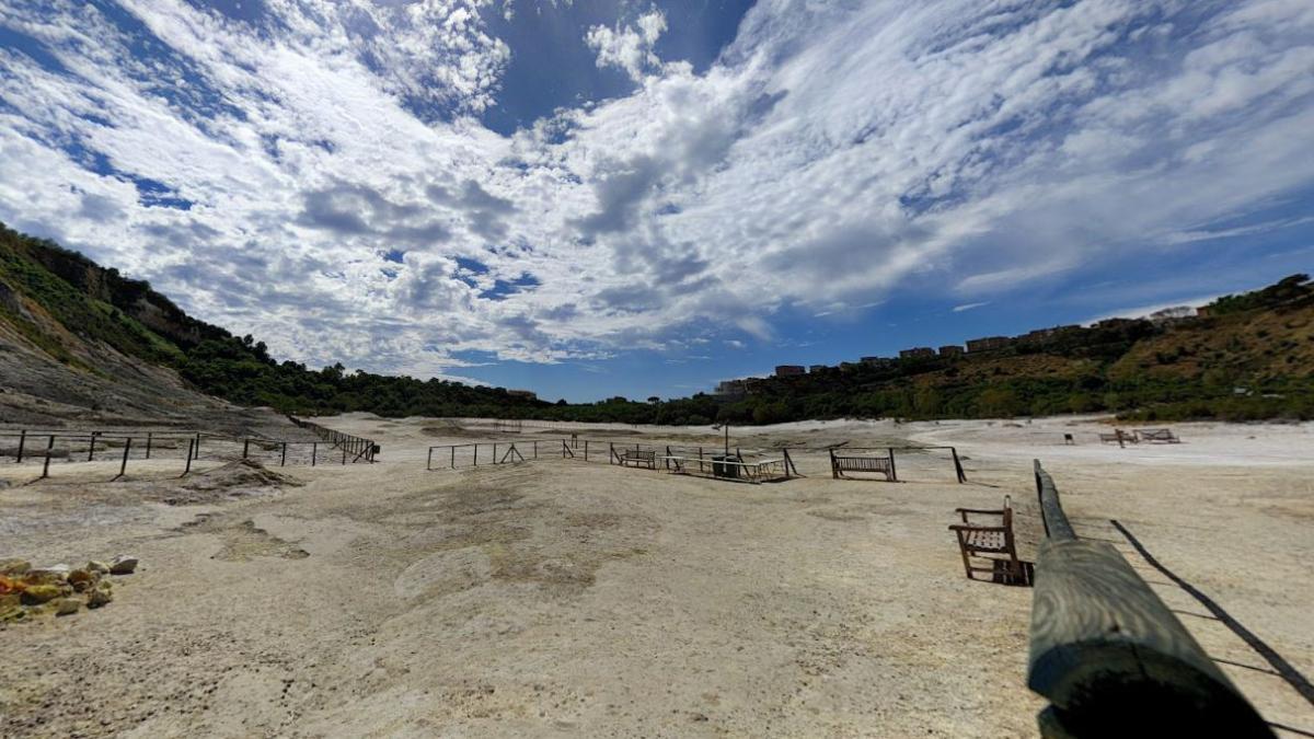 eruptia-supervulcanului-in-italia--din-ce-in-ce-mai-probabila--jumatate-de-milion-de-oameni-ar-trebui-evacuati