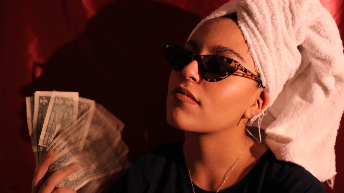 horoscop-zilnic-12-noiembrie---bani-pentru-o-zodie_14919000