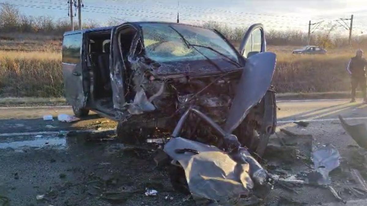 accident-microbuz-independenta-galati_99769200