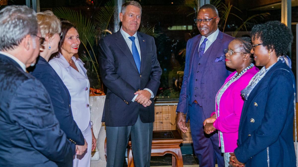 klaus-iohannis-in-africa_82921200