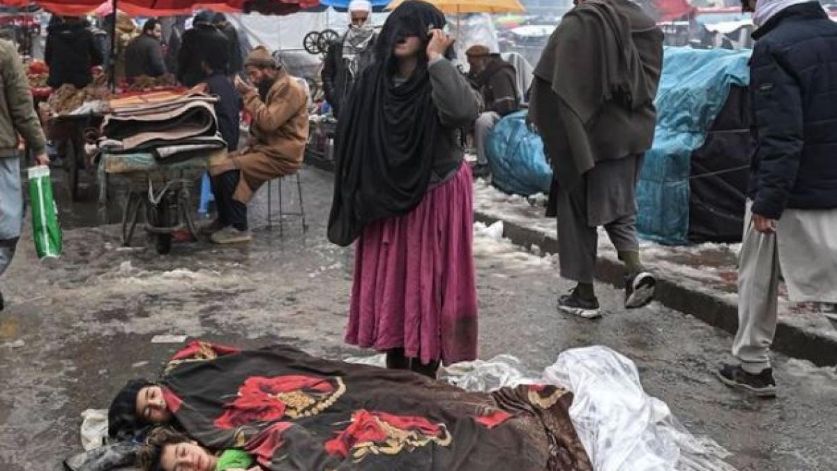 o-mama-disperata-si-a-vandut-doua-fiice-minore-si-un-rinich---saracia-si-foamea-m-au-obligat