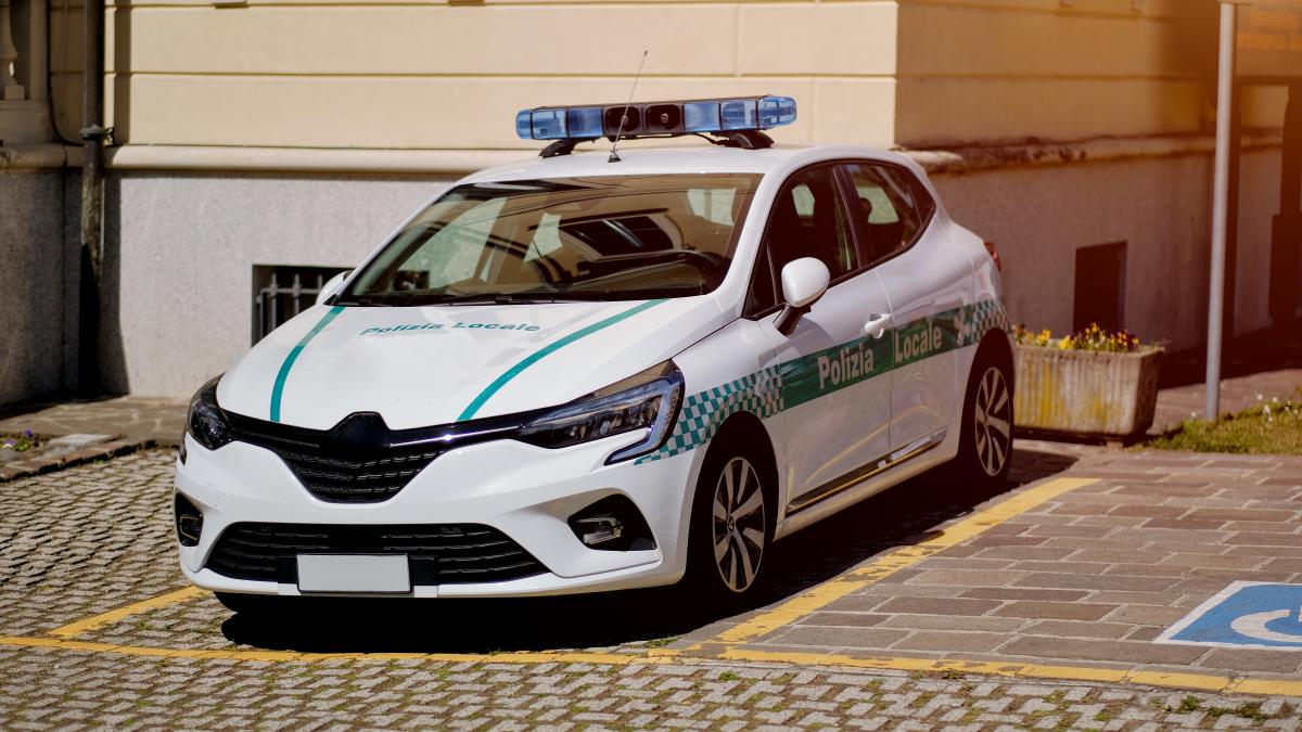 polizia-italia-politie-italia-politie-locala-italia_52202600