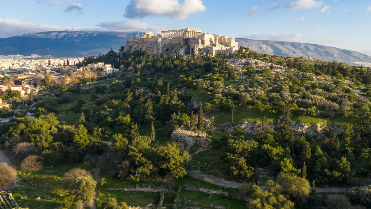 grecia-a-pierdut-500-de-mii-de-turisti-din-cauza-dezastrelor-naturale_02316300