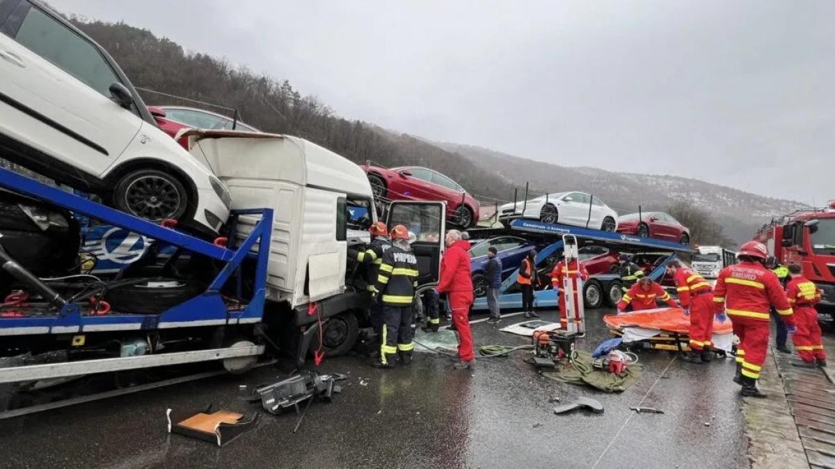 accident-valea-oltului-tesla_41713300