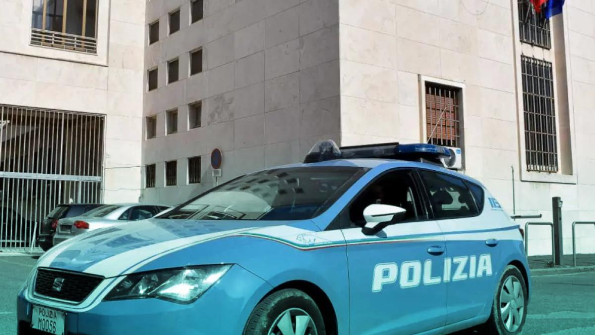 polizia-politie-italia-livorno-hot-roman-22-furturi