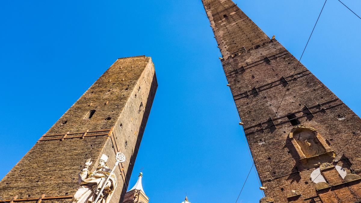 turnul-garisenda-din-bologna-va-fi-consolidat_90297000