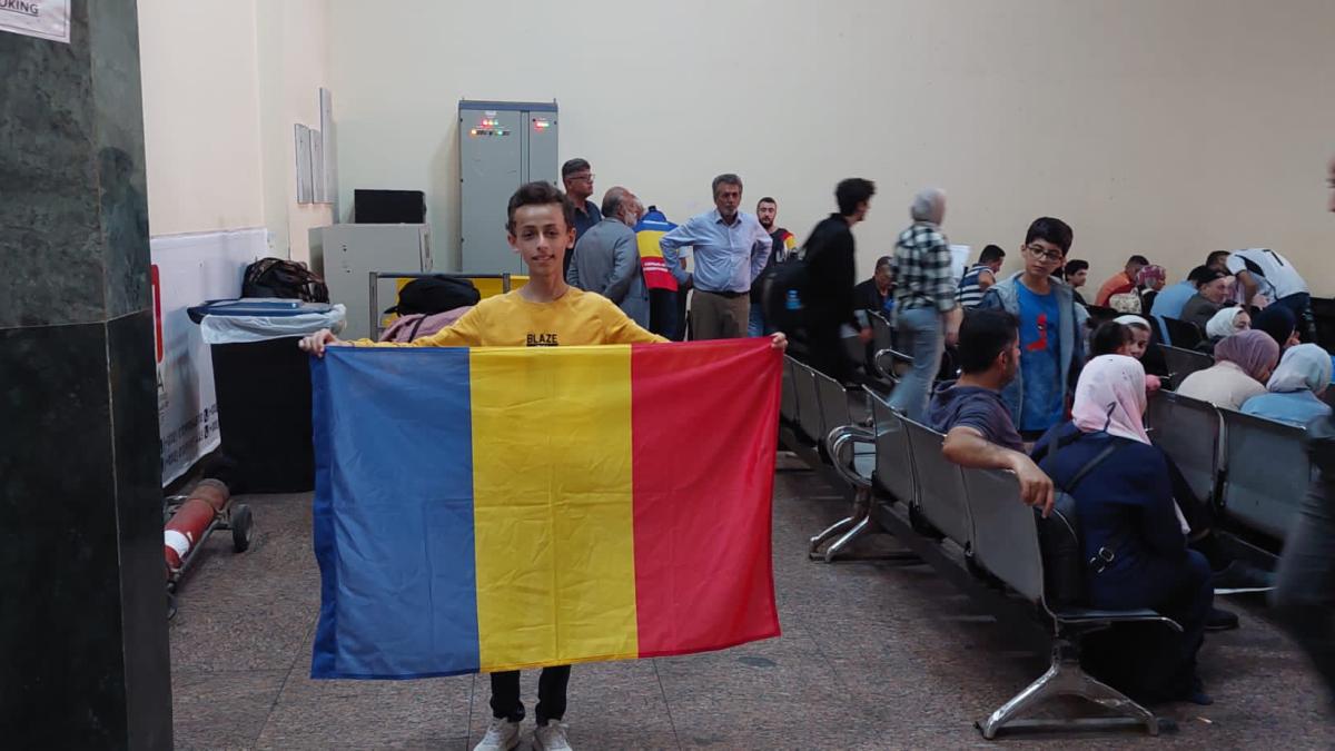 romani-evacuati-fasia-gaza-romani-aeroport-egipt-2_20273300