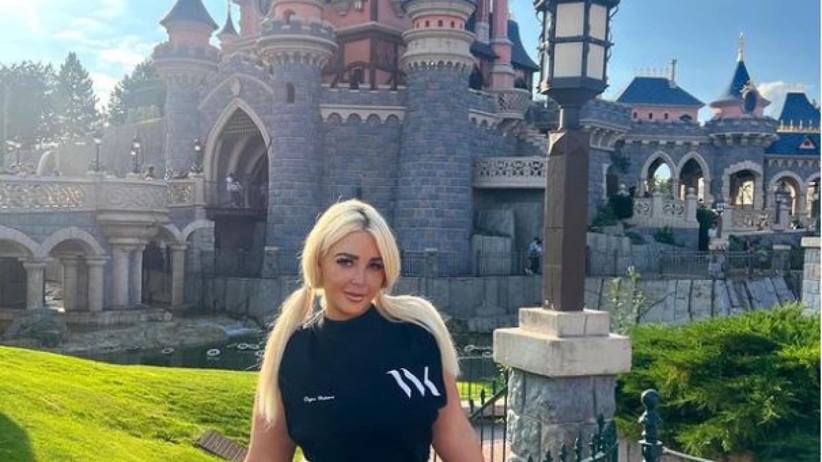 o-mama-a-cheltuit-8-000-de-euro-pentru-prima-zi-de-nastere-a-fiului-ei--controverse-in-mediul-online---luxul-nu-este-pentru-toata-lumea_32120400