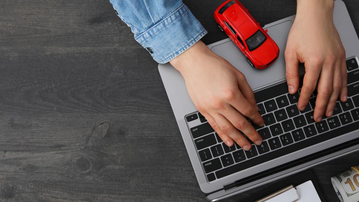 inselatorie-anunturi-masini-internet-vanzare-masina-anunt-internet_07457900