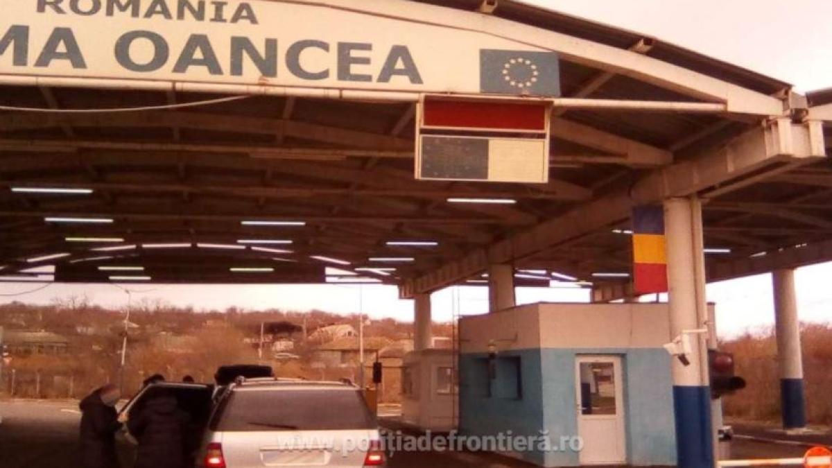 un-barbat--fara-permis-auto--a-condus-din-belgia-pana-in-romania--soferul--oprit-in-vama-oancea