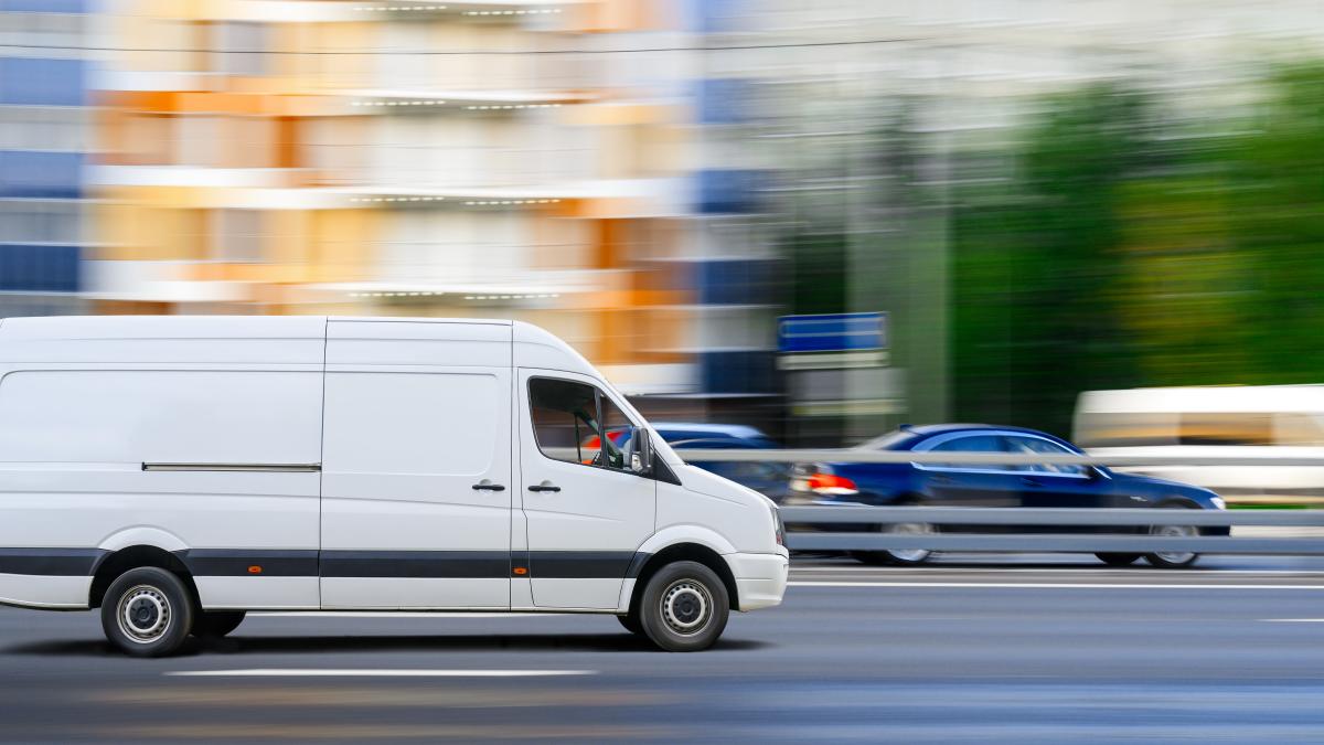 doi-politisti-din-austria-au-tras-mai-multe-focuri-intr-o-duba-condusa-de-un-roman--cei-doi-sunt-suspectati-de-tentativa-de-omor_33555800