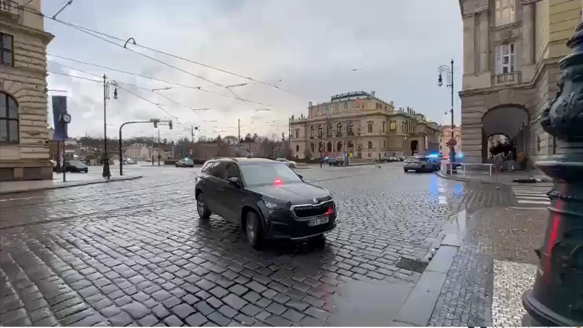 praga-cehia-atac-armt-universitate_34135600