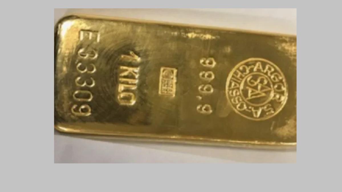 monede-si-lingouri-de-aur-de-peste-6000-000-de-euro--descoperite-de-vamesii-francezi-intr-o-masina_86802200