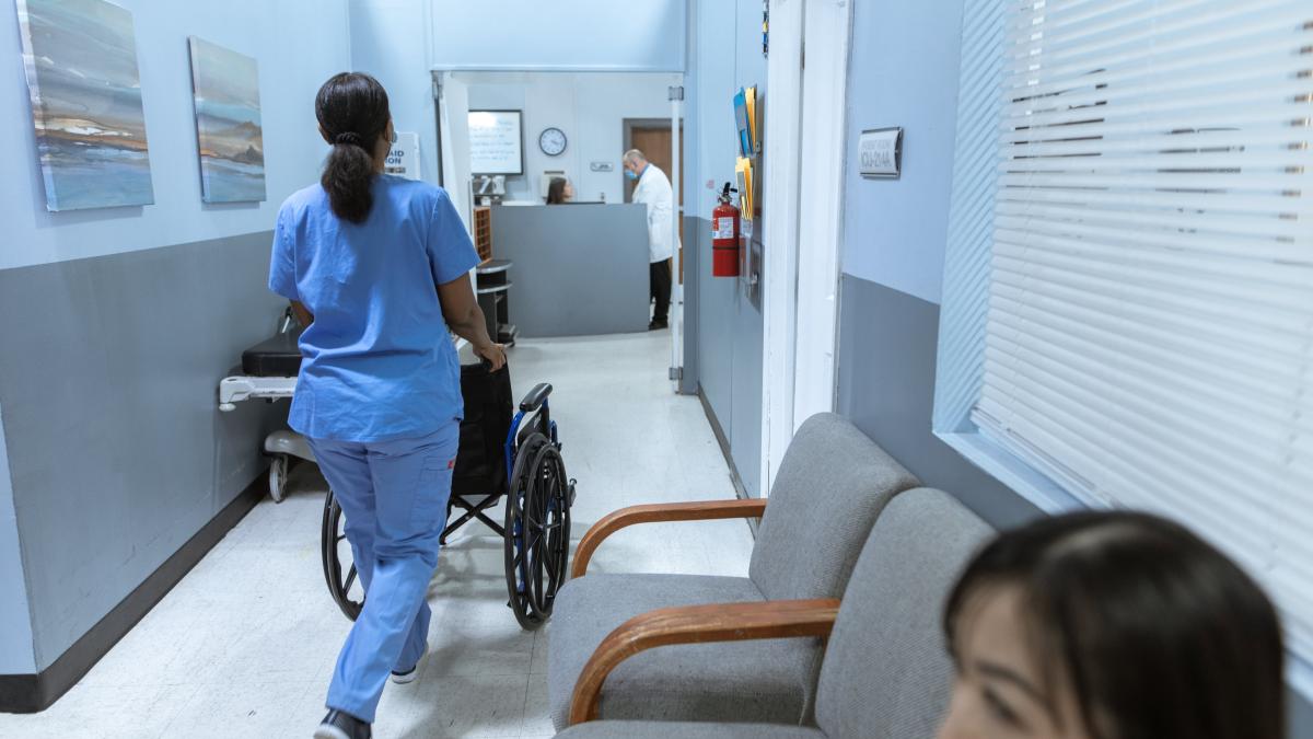 un-roman--care-a-ajuns-la-urgente-in-italia--neglijat-de-medici--fiica---era-haos--nu-i-au-dat-nici-apa_80946800