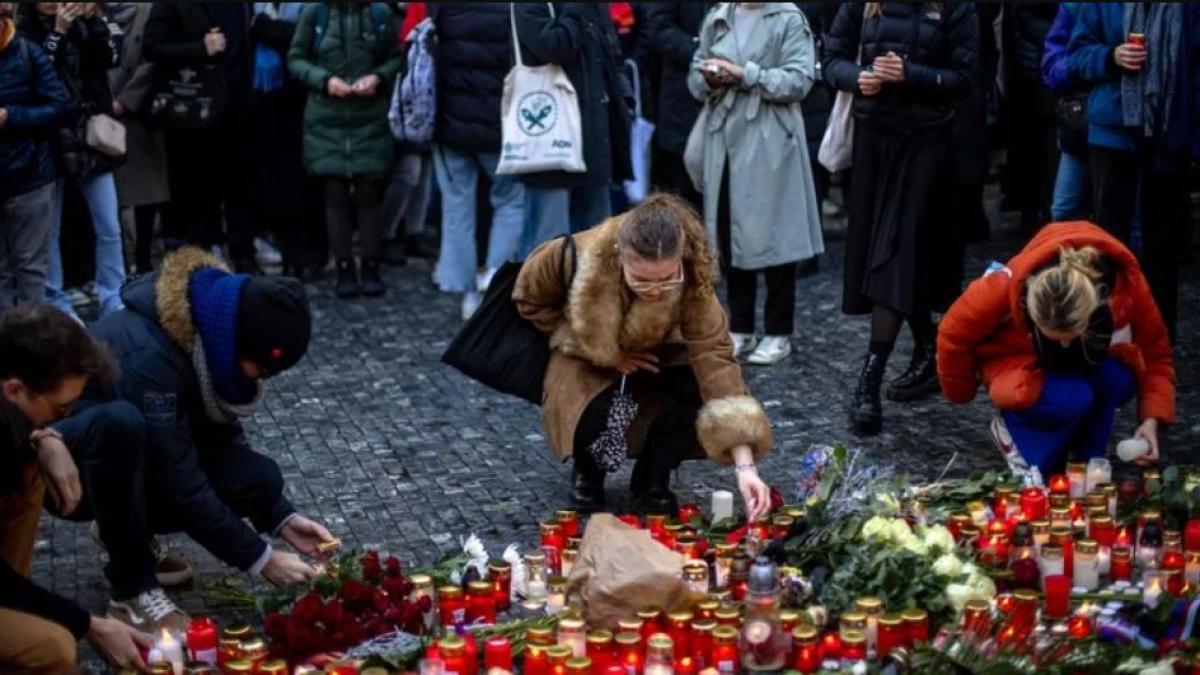zi-de-doliu-in-cehia-pentru-victimele-atacului-armat-de-la-praga_28292800