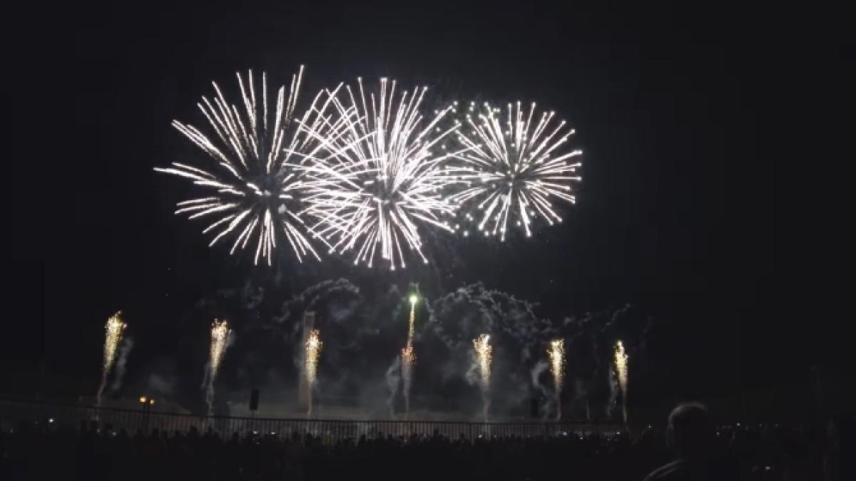 campionatul-mondial-de-artificii--in-germania--mii-de-oameni-au-admirat-magia-de-pe-cerul-berlinului---video_22793100