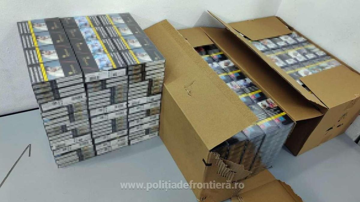 un-roman--prins-la-frontiera-cu-masina-burdusita-cu-tigari-de-contrabanda_94416100