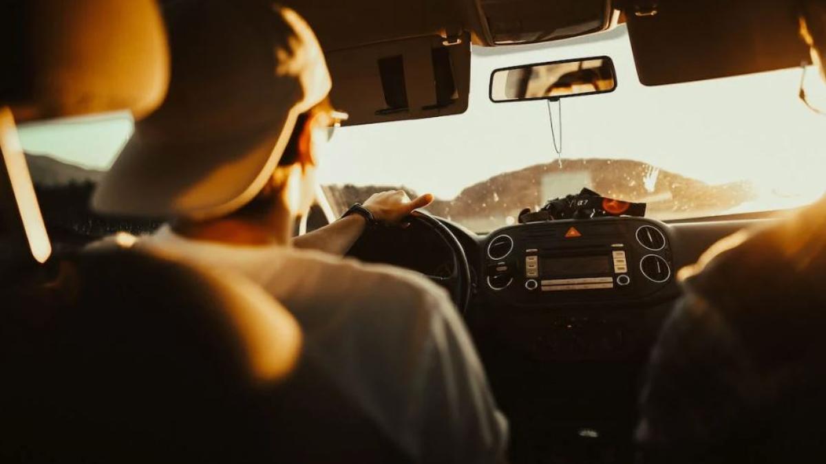 mergi-in-grecia--poti-ramai-fara-permis-si-amendat-daca-faci-asta-in-masina_26031200