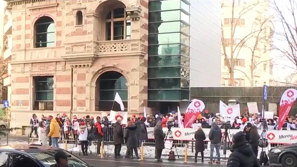 protest-sanatate_86219400