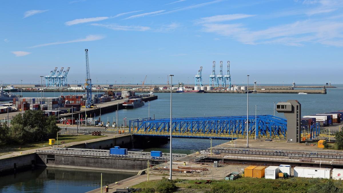 port-zeebrugge-portul-zeebrugge-belgia_45805900