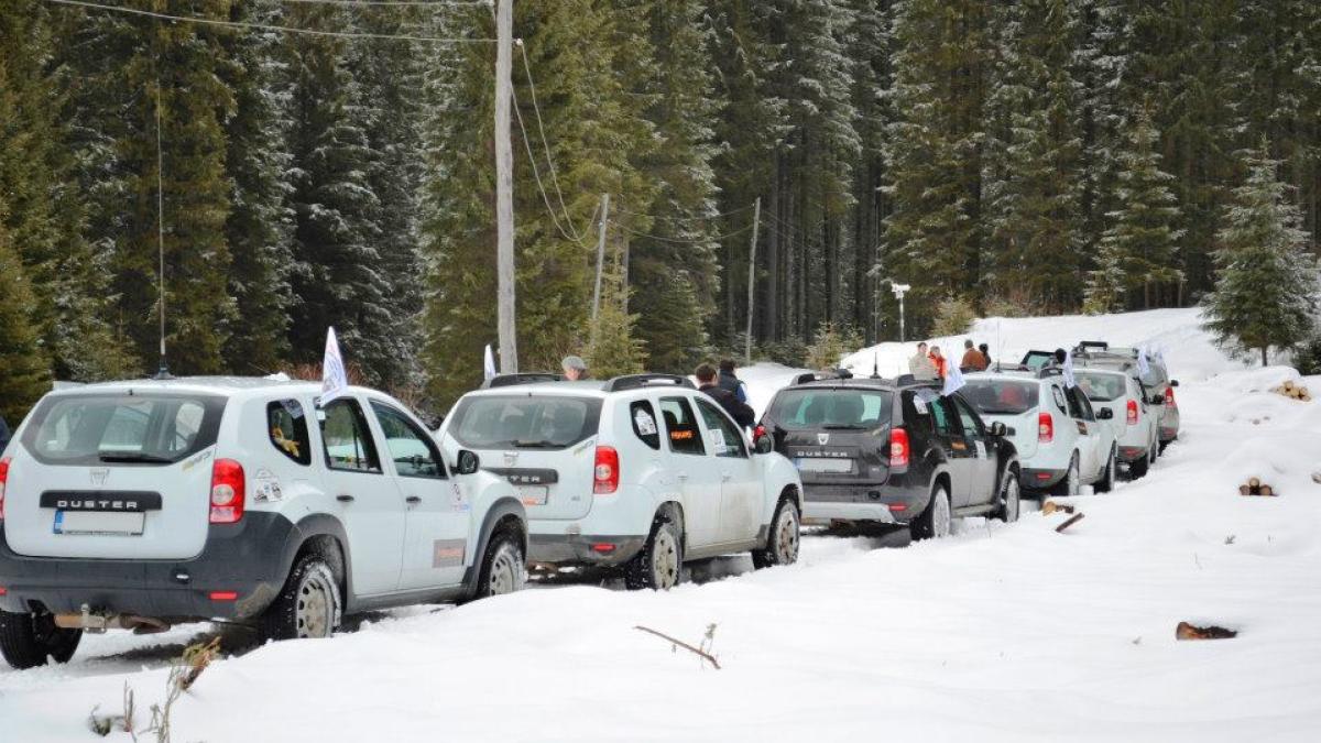 dacia-duster-munte-zapada_92400400