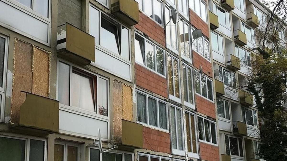 germania--200-de-romani--evacuati-dintr-un-bloc--plateau-1-300-euro-chirie-pe-un-apartament-in-ruine---a-fost-foarte-rau