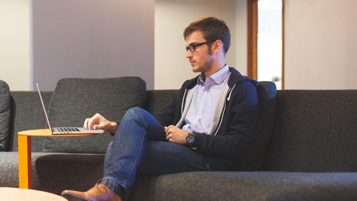 roman-stabilit-in-germania--curios-daca-orasul-natal-s-a-schimbat--prc-e2prc-80prc-9emerita-revenit-in-clujprc-e2prc-80prc-9d--ce-i-au-raspuns-clujenii_37618300