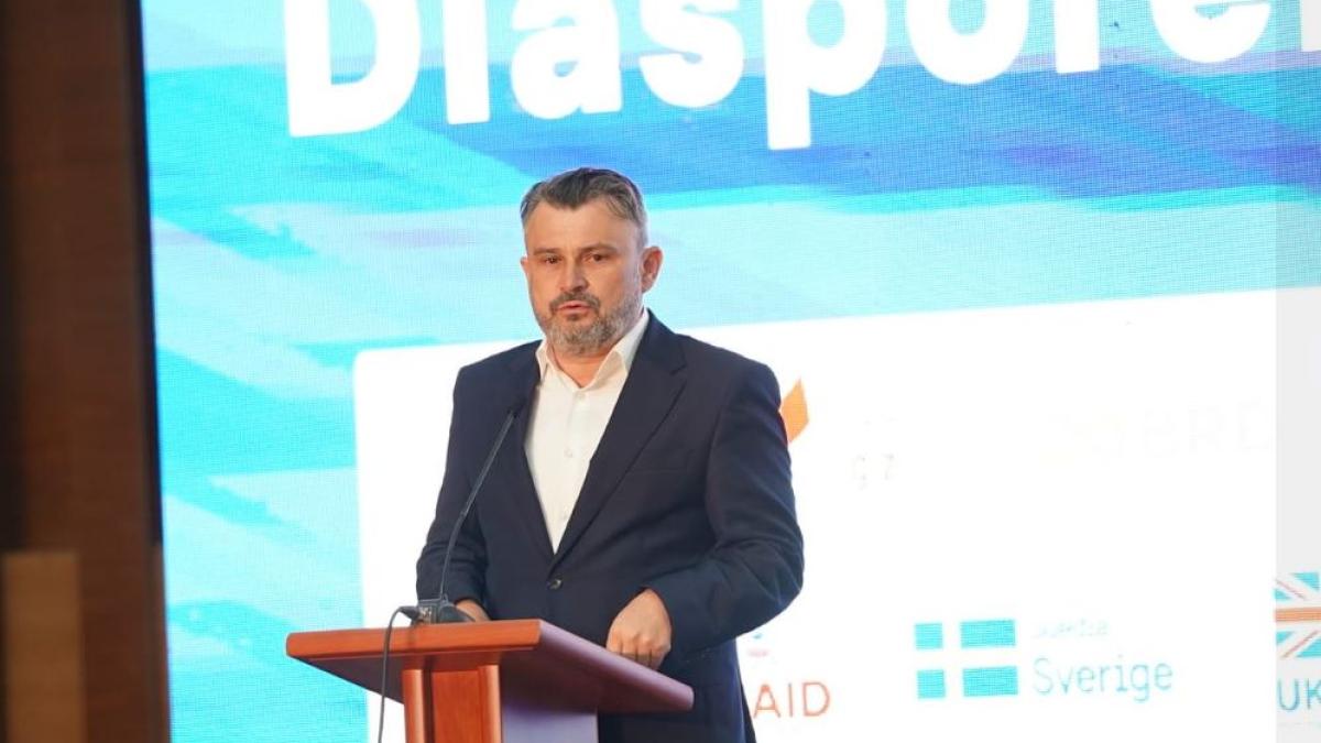 carciu--la-congresul-diasporei-de-la-chisinau---romania-are-datoria-sa-sprijine-republica-moldova-si-o-face-cu-success