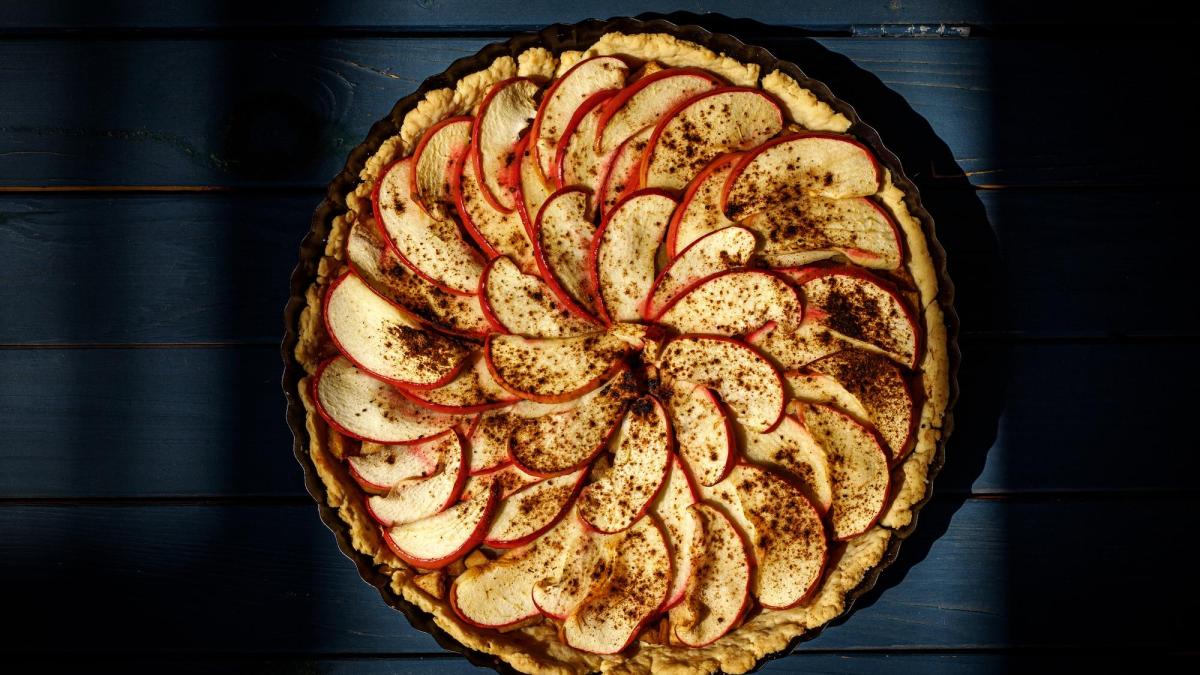 placinta-cu-mere-la-tigaie_47097100