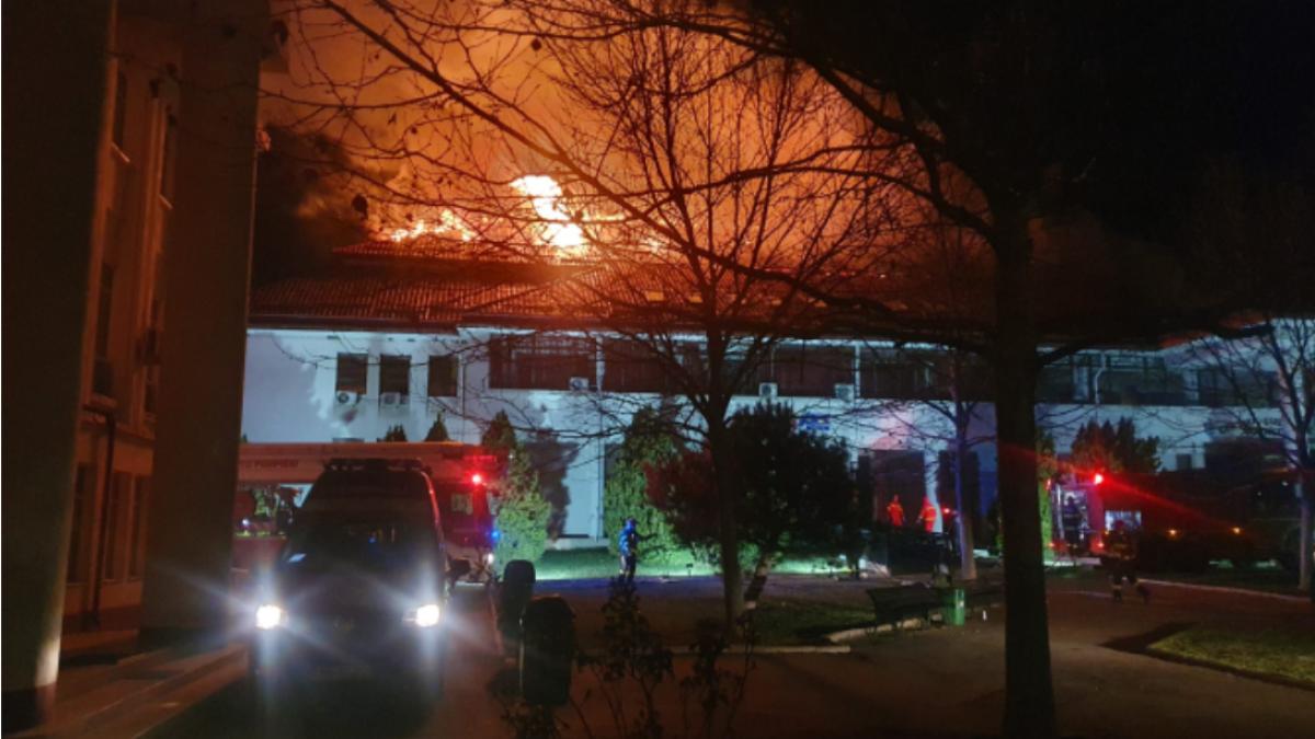 incendiu-judecatoria-cornetu_17452900