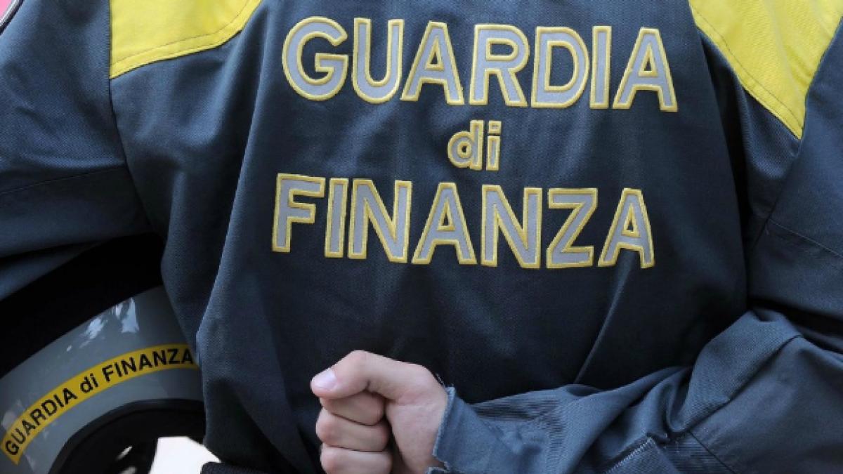 guardia_di_finanza_garda_de_finante