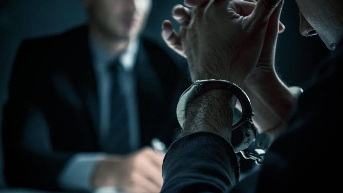 fost-ofiter-din-armata-romana-arestat-in-marea-britanie-dupa-ce-a-tras-cu-o-arma-in-spatiul-public_78725500