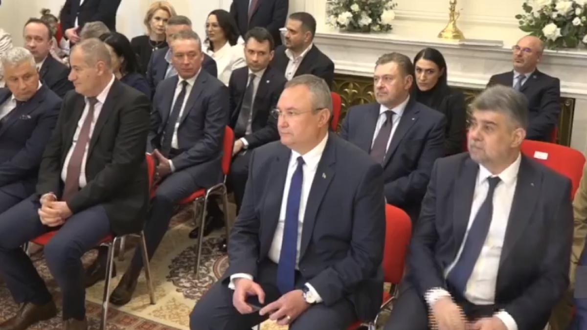 capela-ortodoxa-parlamentul-romaniei_32095000