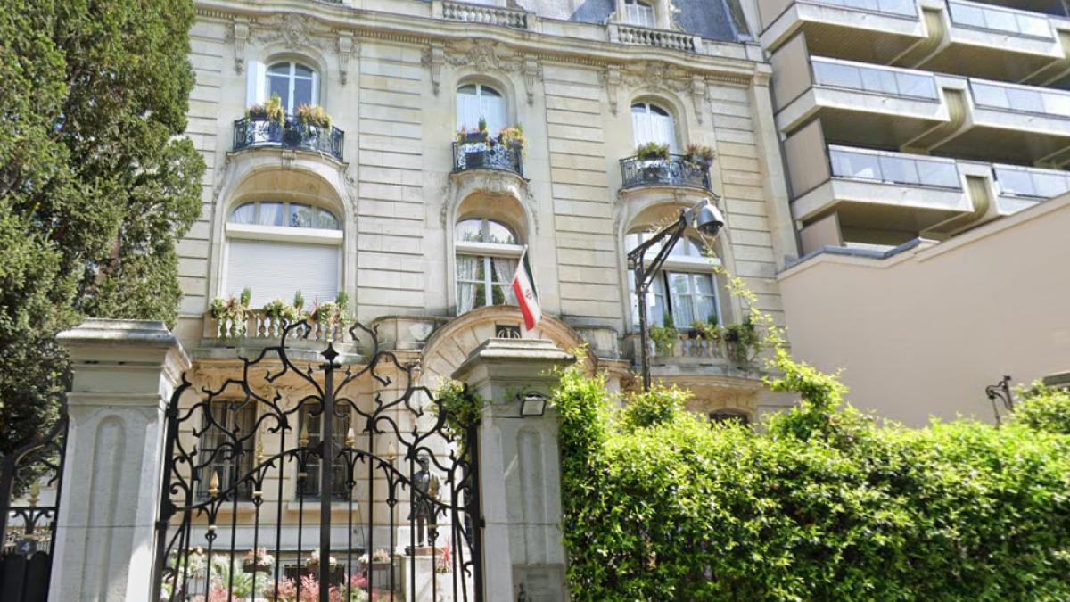 consulat-iranian-a-paris_98182500
