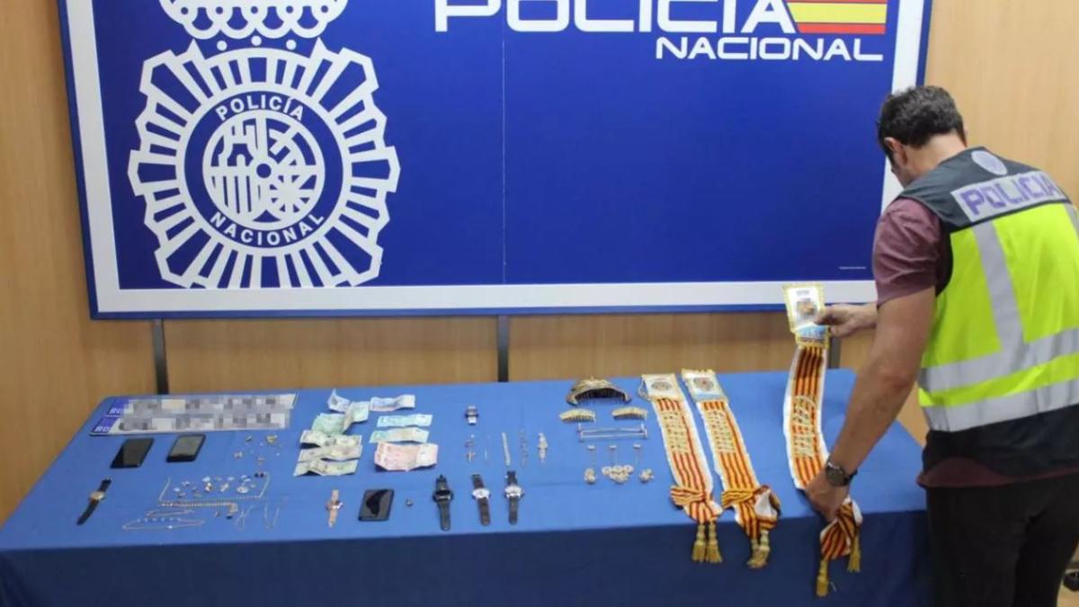 o-familie-de-hoti-romani-extrem-de-periculosi-au-terorizat-un-oras-din-spania--talharii-jefuiau-batranii-intr-un-mod-violent_94186900